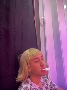 Marian_Cristal's room