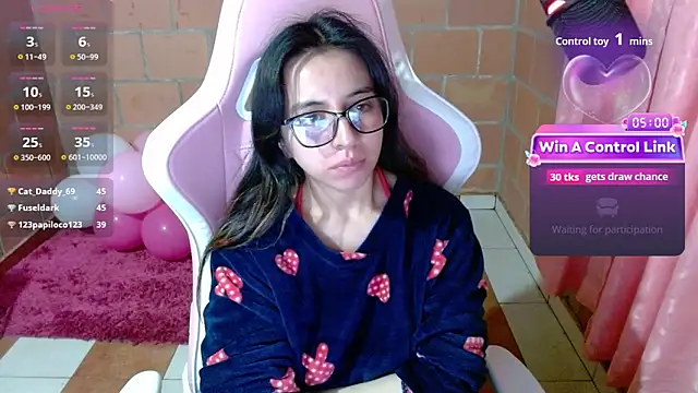 Maggie_Fox3 live cam on StripChat