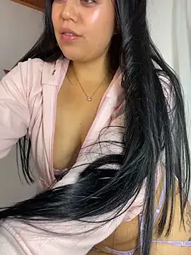 sophyy_white webcam