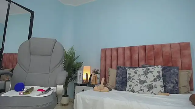 nana_levy webcam