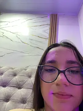 mia_khalaf