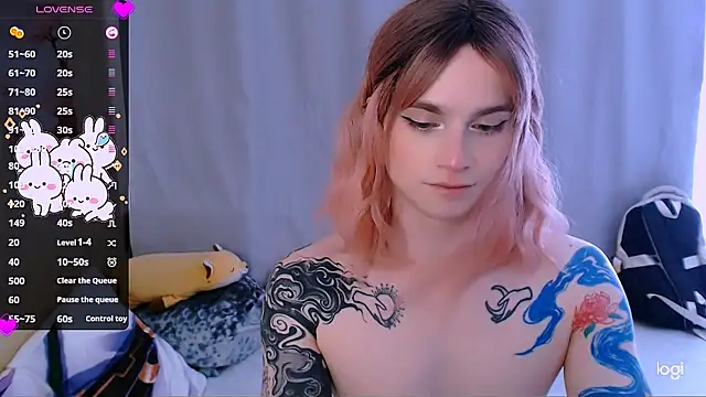 Alice_Hells's room