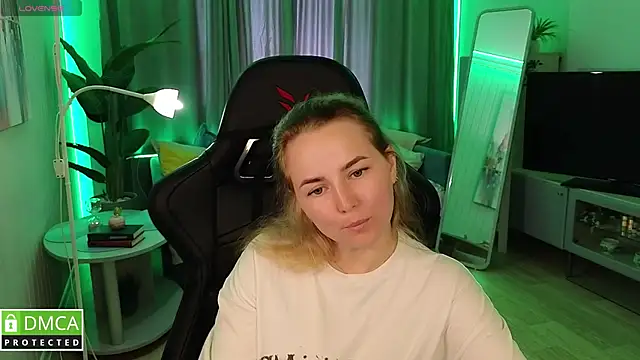 Mira_Mermayd webcam