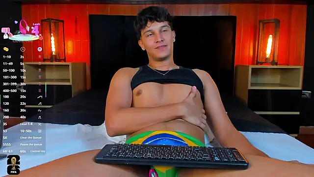 Leo_Savage_ webcam