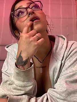 LilithMonette webcam