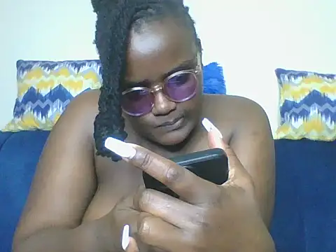 Busty_Bambii254 webcam