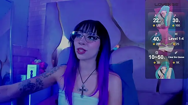 NaniiSisy webcam