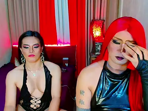 Wildest_Slave_Huntress webcam