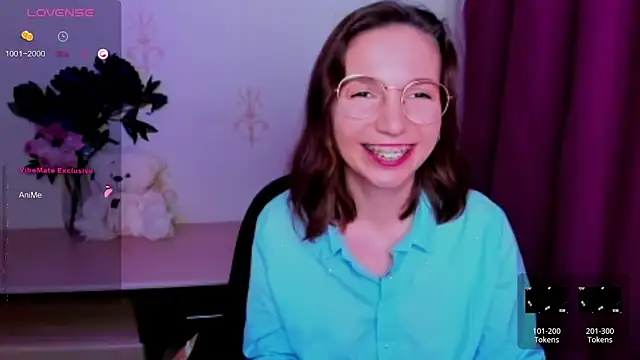 KindHazelHere_ webcam