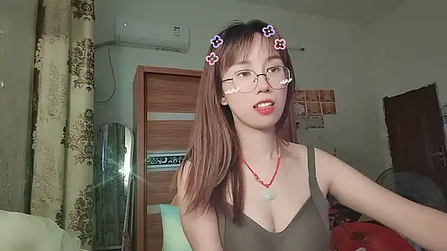 Lili_666 webcam