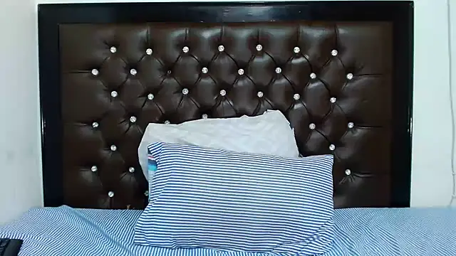 Thickleex22 webcam