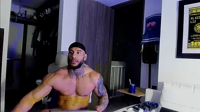 Andrew_Johnnson webcam