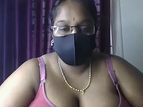 hootypriya webcam