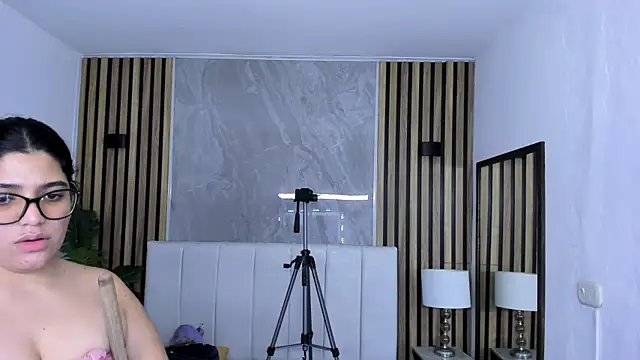Carlotta_de_velour webcam