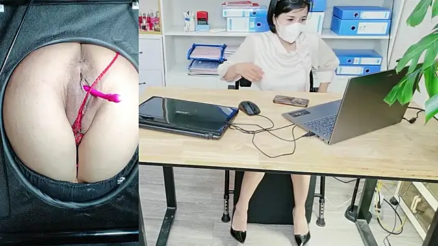 Julie-Rosee webcam