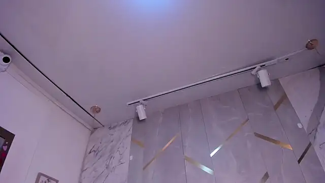 Rose_Amber webcam