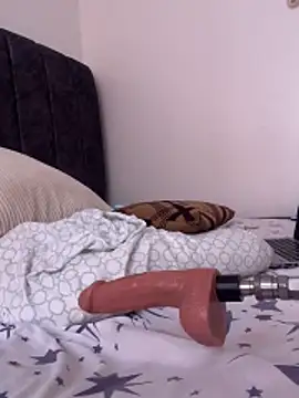 Bella045 webcam
