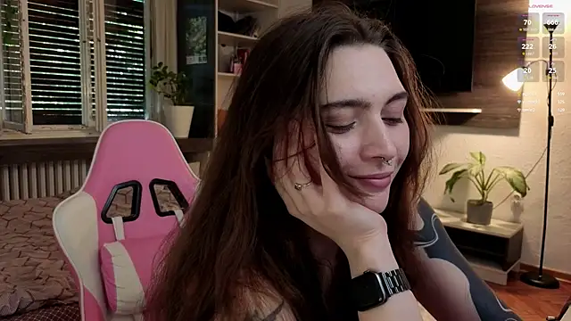 Alisa_Dfm webcam