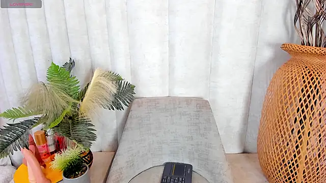 enyel_miller webcam