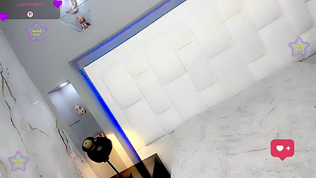 Kornylovee webcam
