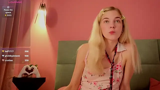 Bella_Stewarttt webcam