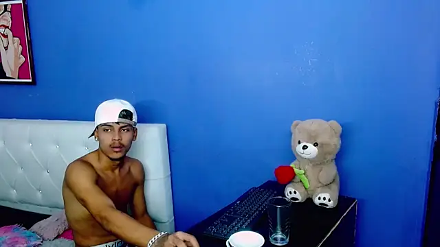 Angel_foxc13 webcam