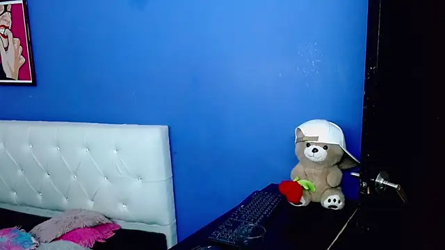 Angel_foxc13 webcam