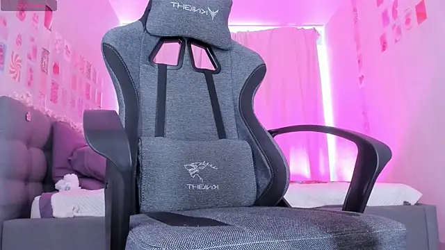 Eva_Harper webcam