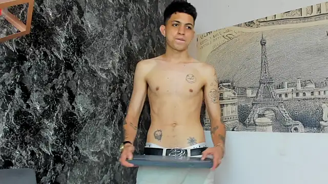 cameron_lux77 live cam on StripChat