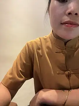 Bella_7777 webcam