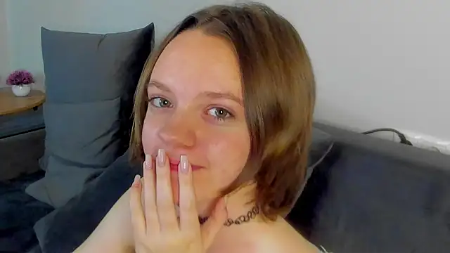 Olivia_Riesz webcam