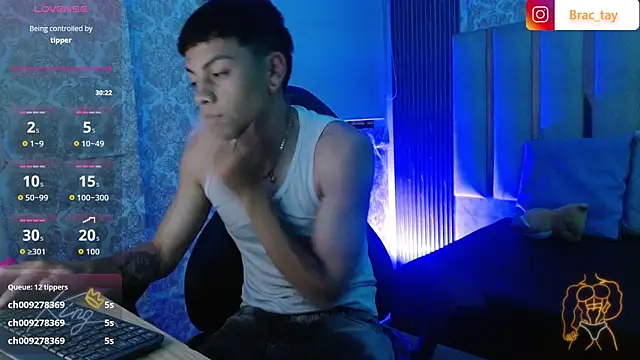 Brac_tay webcam