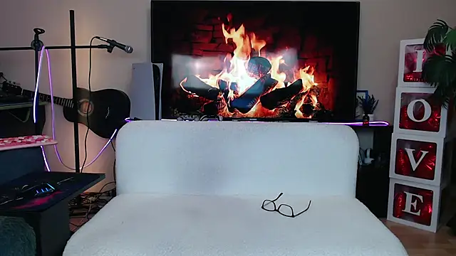 MommyMila84 webcam