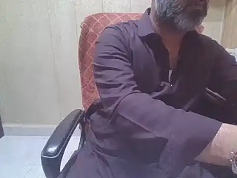 hairymaster95 webcam