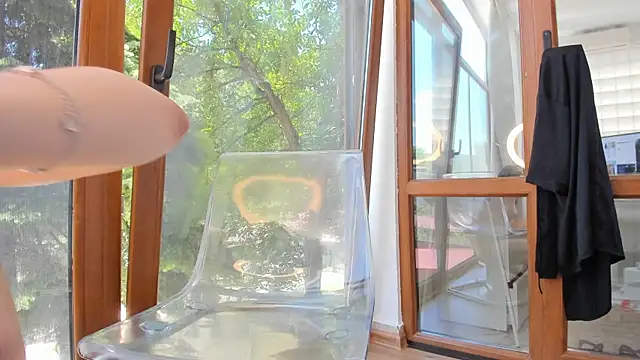 Naila18 webcam