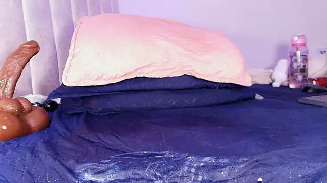 _ebony-queen_ webcam