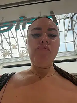 KiraSunshine webcam