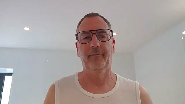 HotLucas66 webcam