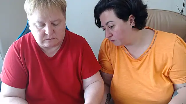Bertie_Adeline webcam