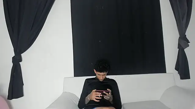 self_love46 webcam
