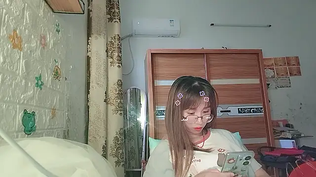 Lili_666 webcam