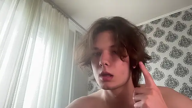 tomasdickpick (M twink) - take off a T-shirt