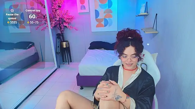 Maggy_t18 webcam