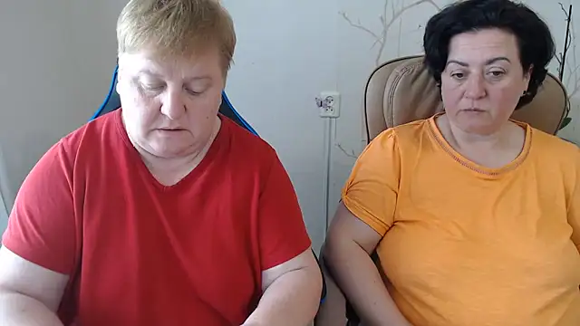 Bertie_Adeline webcam