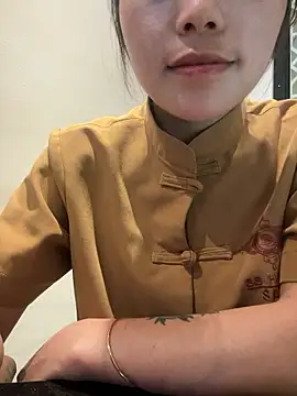 Bella_7777 webcam