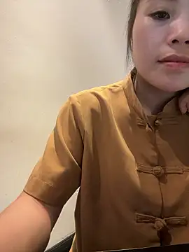 Bella_7777 webcam