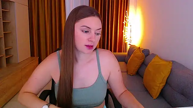 mia_bloomy webcam