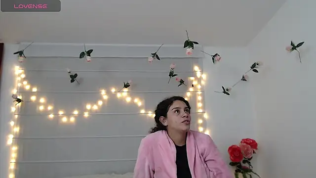 sarabubbie (Ask my age) - Doggy Style