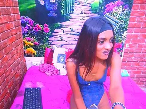 IndianPretty14u2Luv webcam