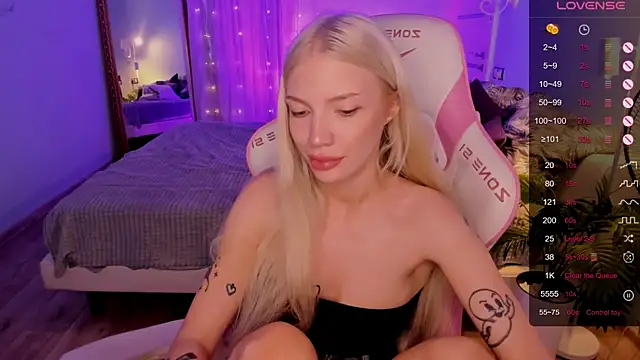 AnyaTaylor_ webcam